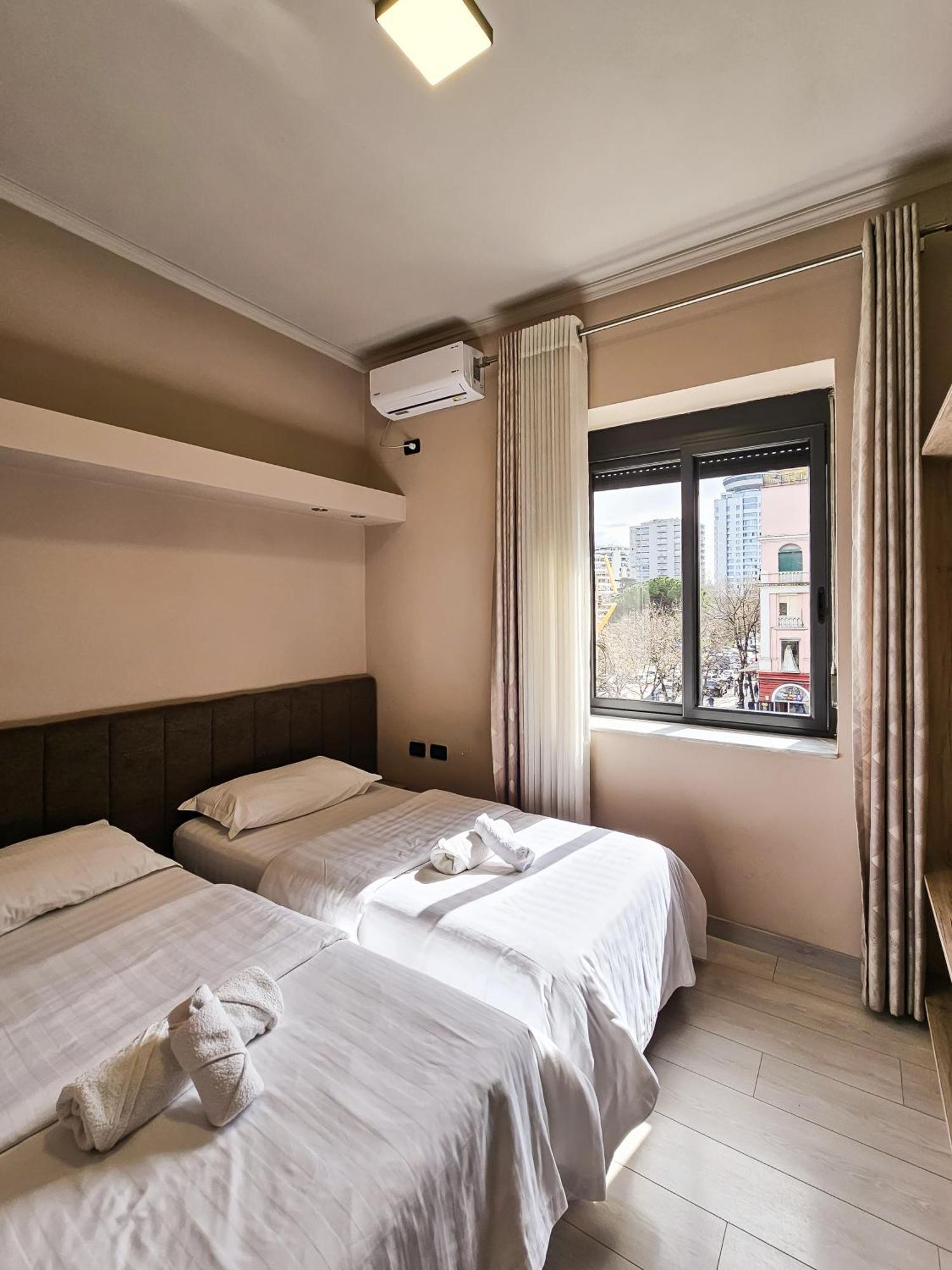 Sunflower Twin Room Тирана Екстер'єр фото