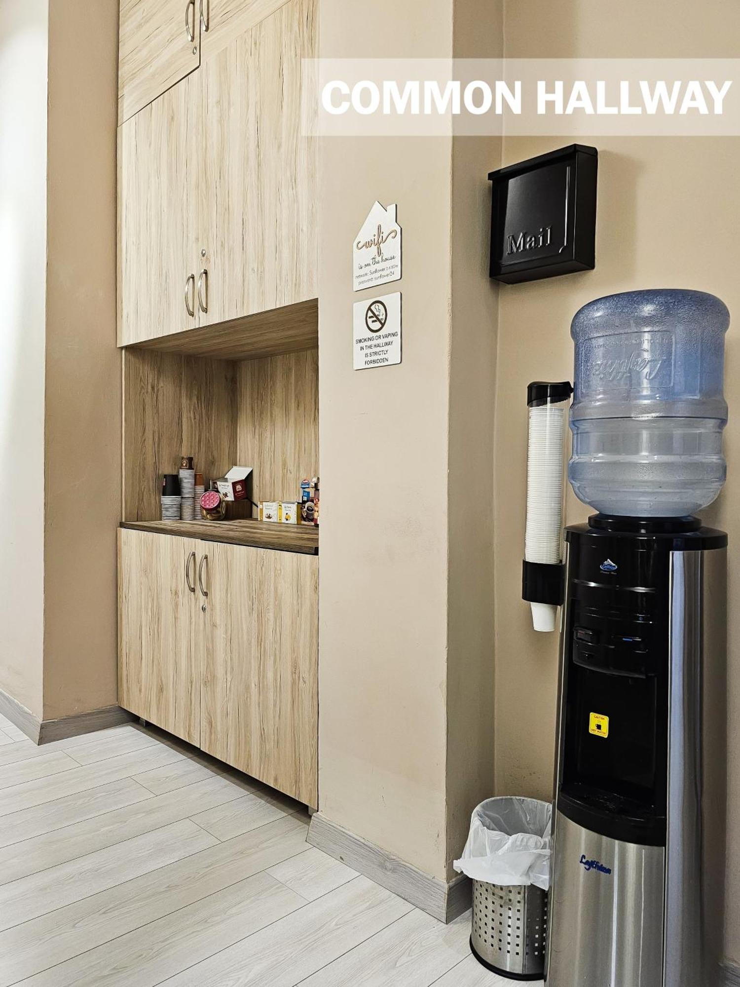 Sunflower Twin Room Тирана Екстер'єр фото